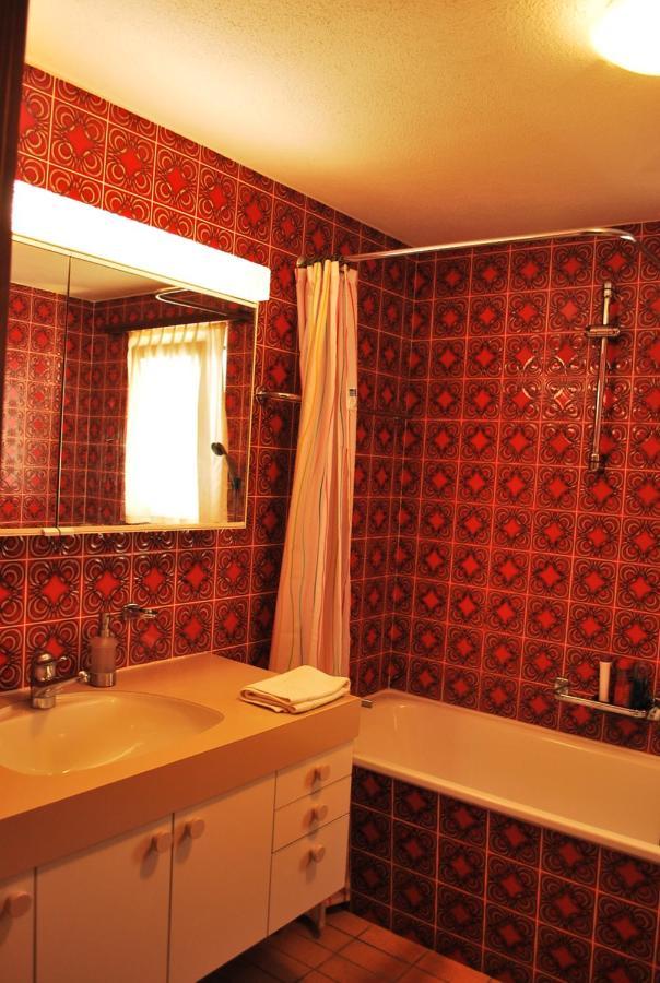 Rooms With Private Bathrooms Saas im Prattigau Exterior foto