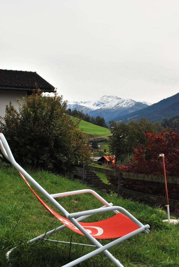Rooms With Private Bathrooms Saas im Prattigau Exterior foto