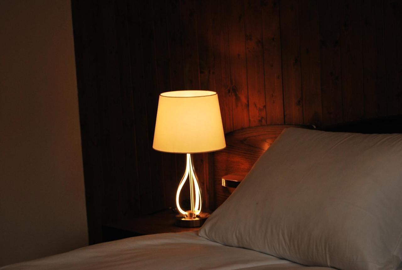 Rooms With Private Bathrooms Saas im Prattigau Exterior foto